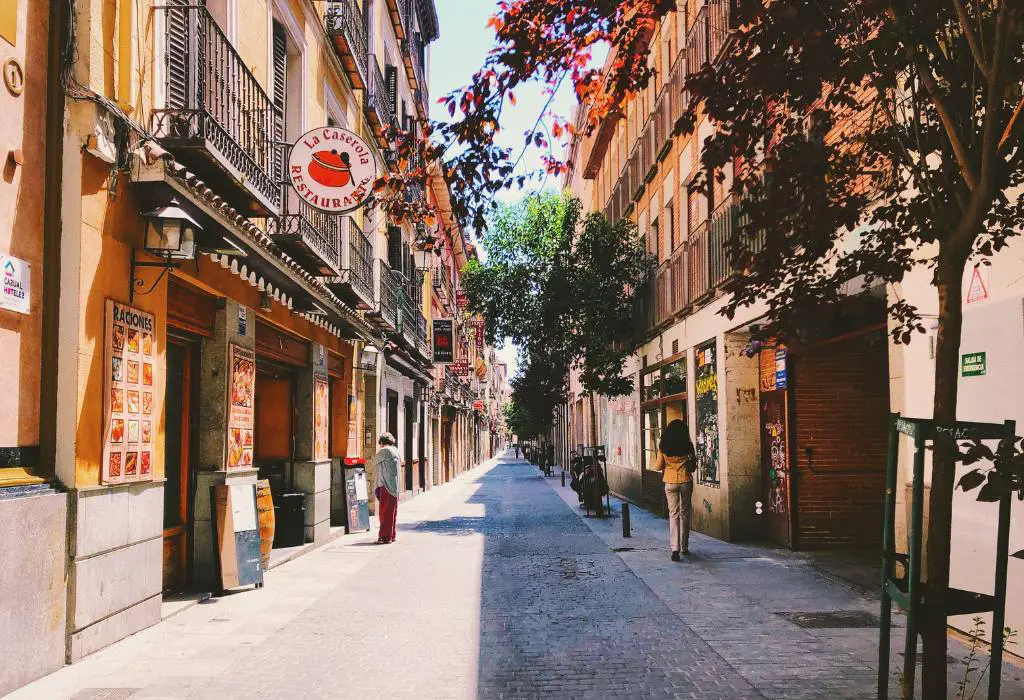 Colorful alleyway in the daylight in Madrid. 